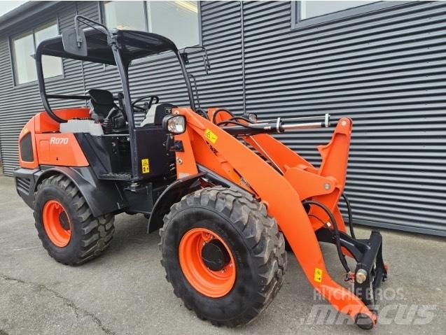 Kubota R 070 Фронтальные погрузчики