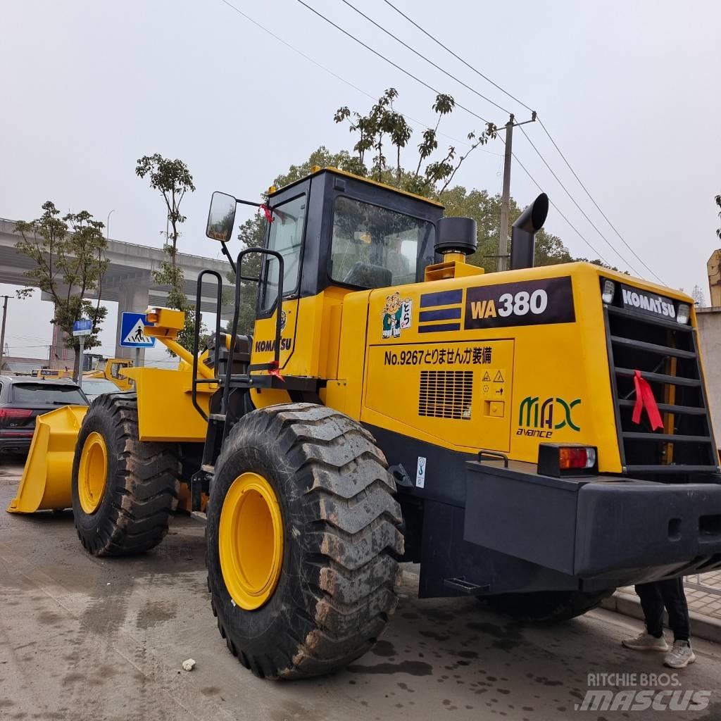 Komatsu WA 380-3 Фронтальные погрузчики
