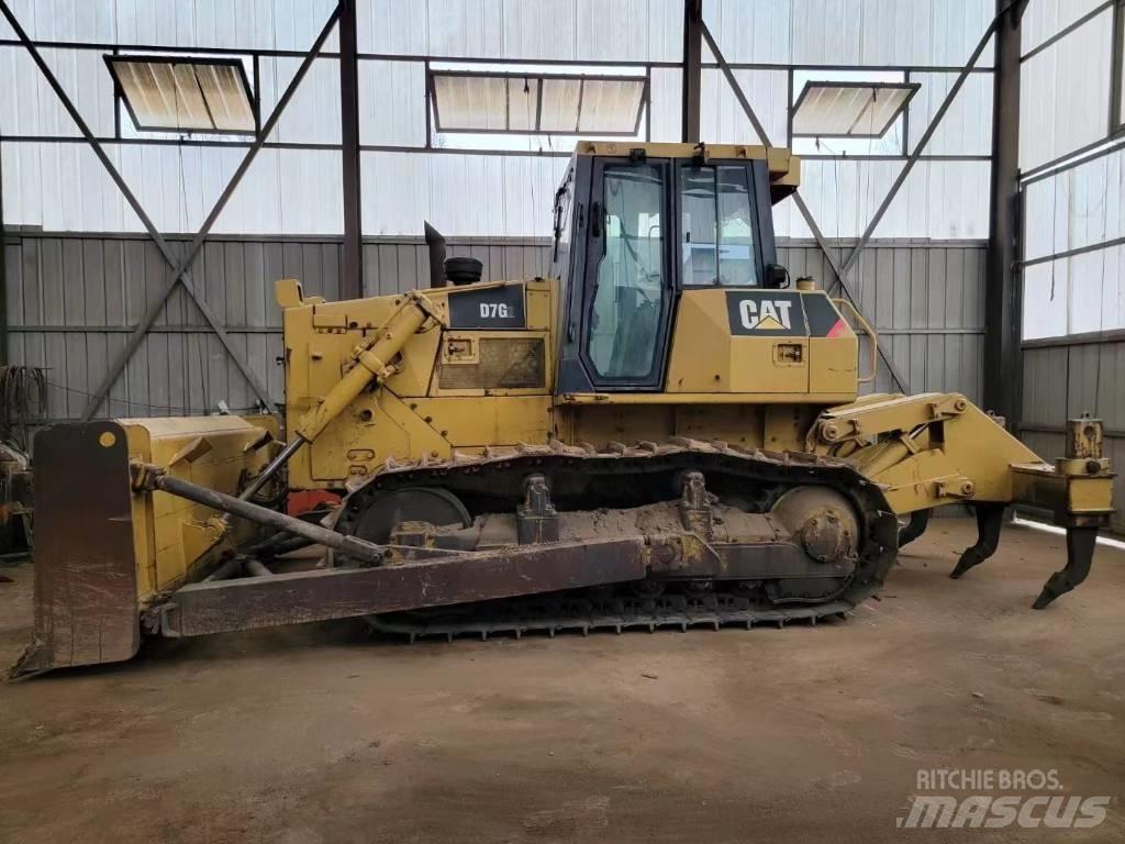 CAT D 7 G2 Гусеничные бульдозеры