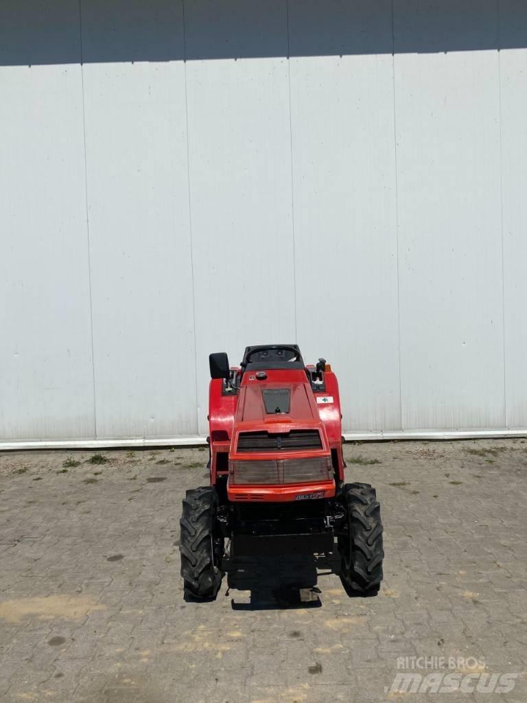 Mitsubishi MT16 Коммунальные тракторы