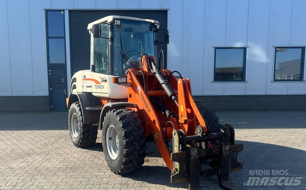 Schaeff SKL 844 Фронтальные погрузчики