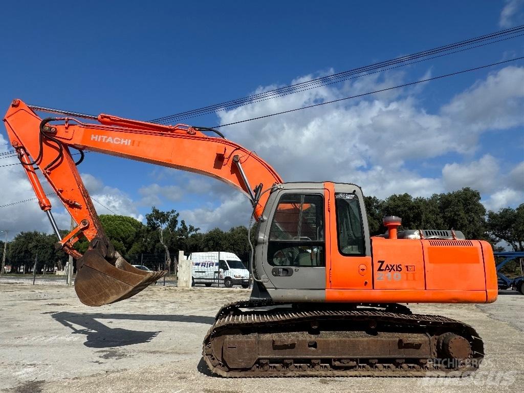 Hitachi ZX 210 Гусеничные экскаваторы