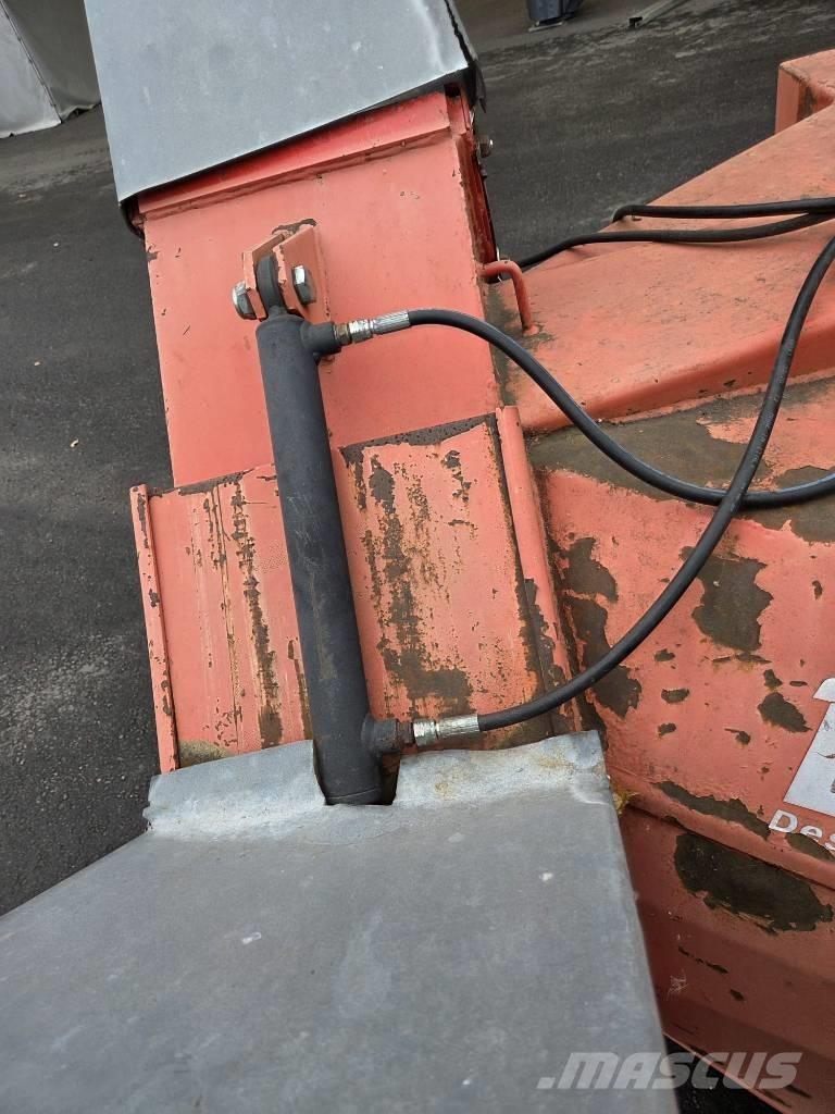 Esko LL 312 Снегоуборщики