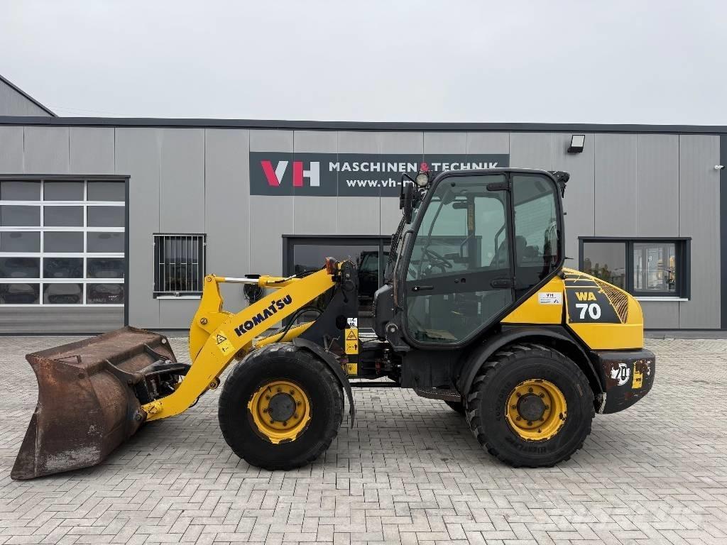 Komatsu WA 70-5 Фронтальные погрузчики