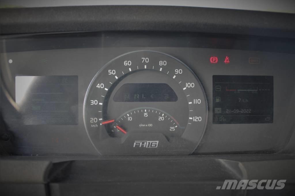 Volvo FH16 600  8x4*4 Шасси с кабиной