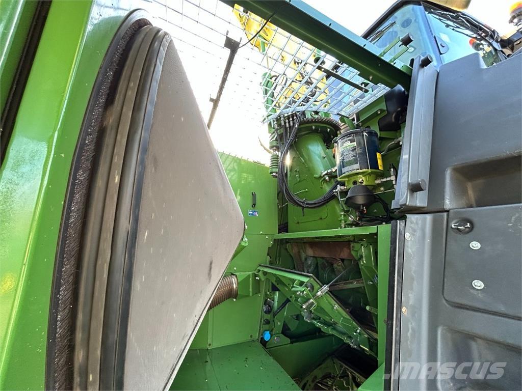 Krone BigX 780 Прицепные кормоуборочные комбайны