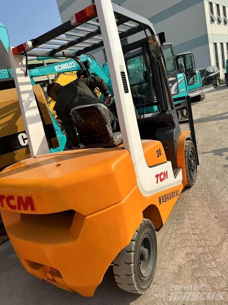 TCM FD30T6 Дизельные погрузчики