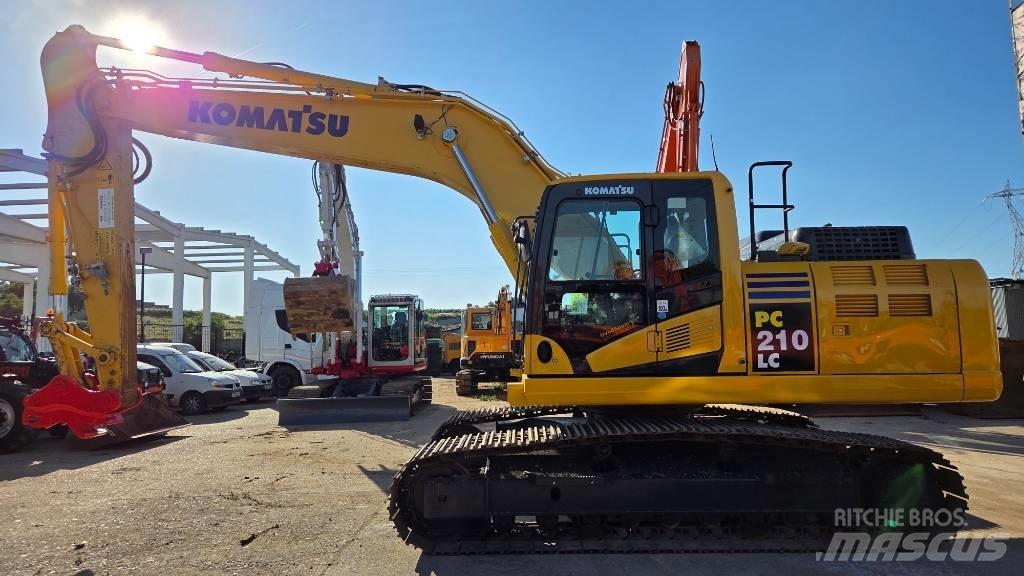 Komatsu PC 210 Гусеничные экскаваторы