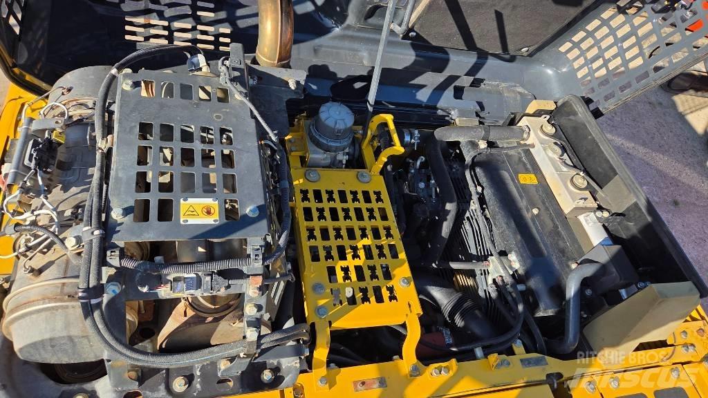 Komatsu PC 210 Гусеничные экскаваторы