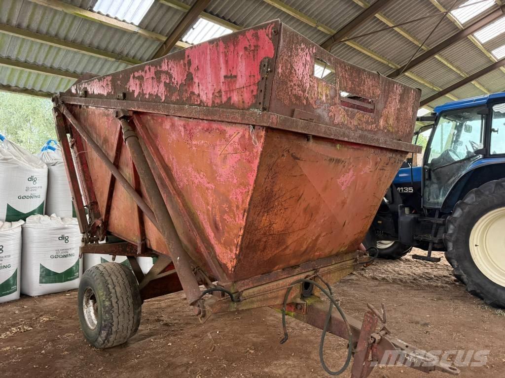  vogn Тракторные самосвальные прицепы