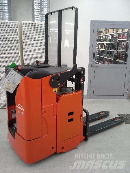 Linde L12LS-03 Самоходные электроштабелёры