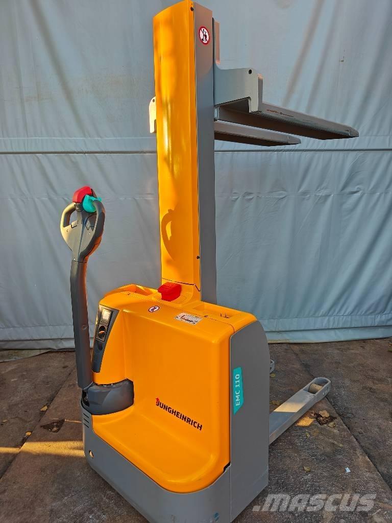 Jungheinrich EMC 110 Ручные штабелёры с электроподъёмом