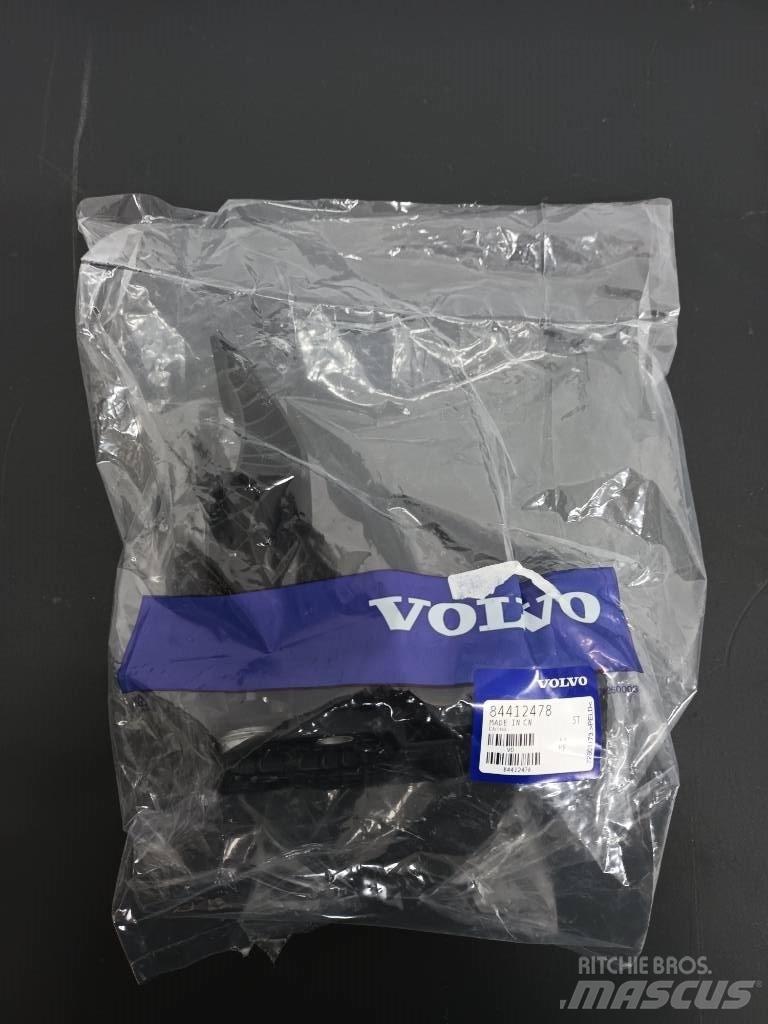Volvo PEDAL 84412478 Кабины