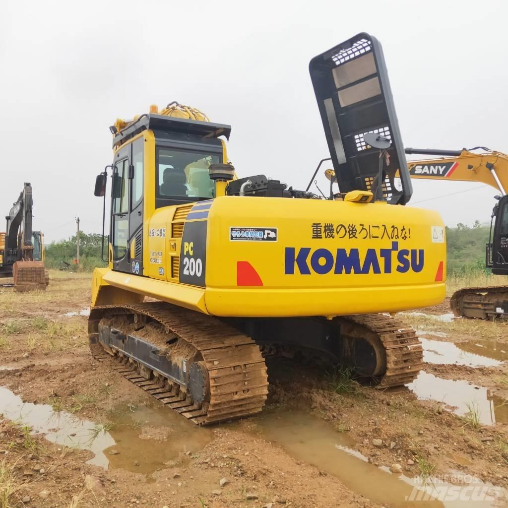 Komatsu PC200-8 Гусеничные экскаваторы