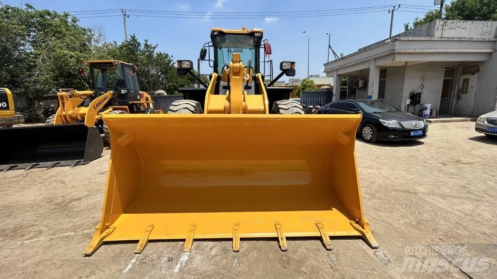 SDLG LG 956 L Фронтальные погрузчики
