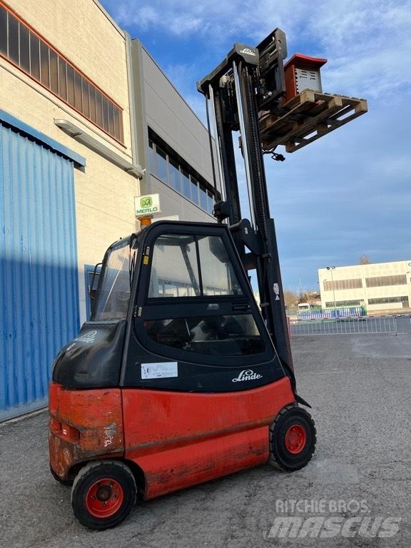 Linde E 25 Электропогрузчики