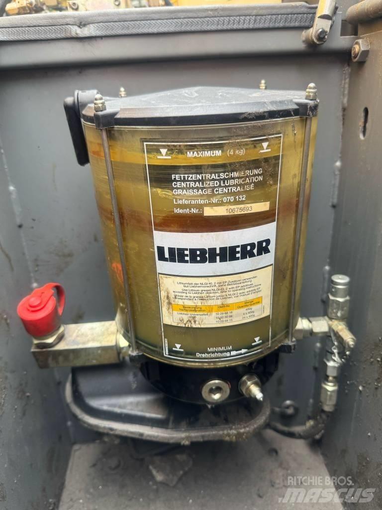 Liebherr LH 22 C Перегружатели металлолома/промышленные погрузчики