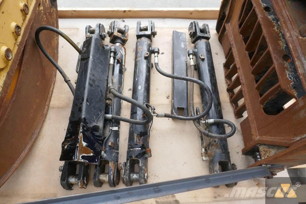 CAT 525D Grapple Коммерческий транспорт - Другие