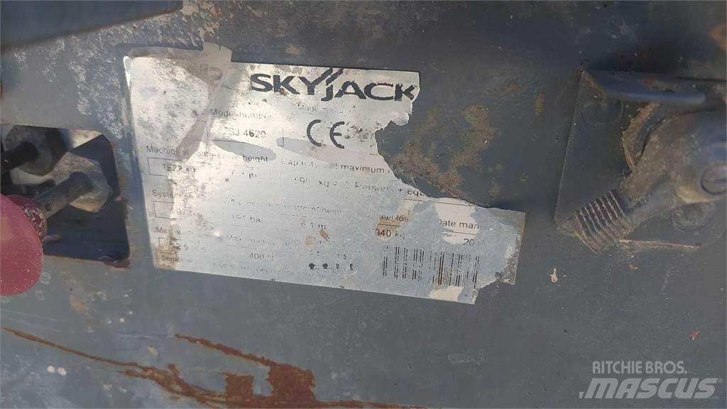 SkyJack SJIII4620 Ножничные подъемники