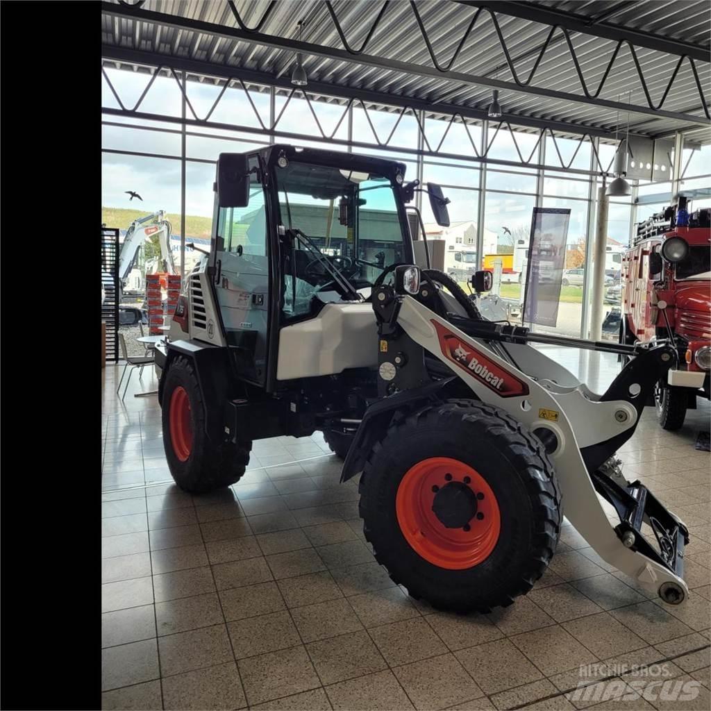 Bobcat L75 Фронтальные погрузчики