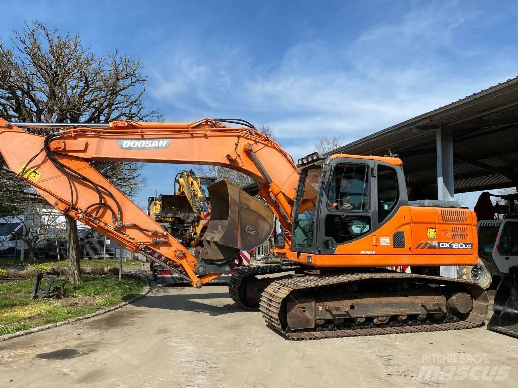 Doosan DX 180 LC-3 Гусеничные экскаваторы