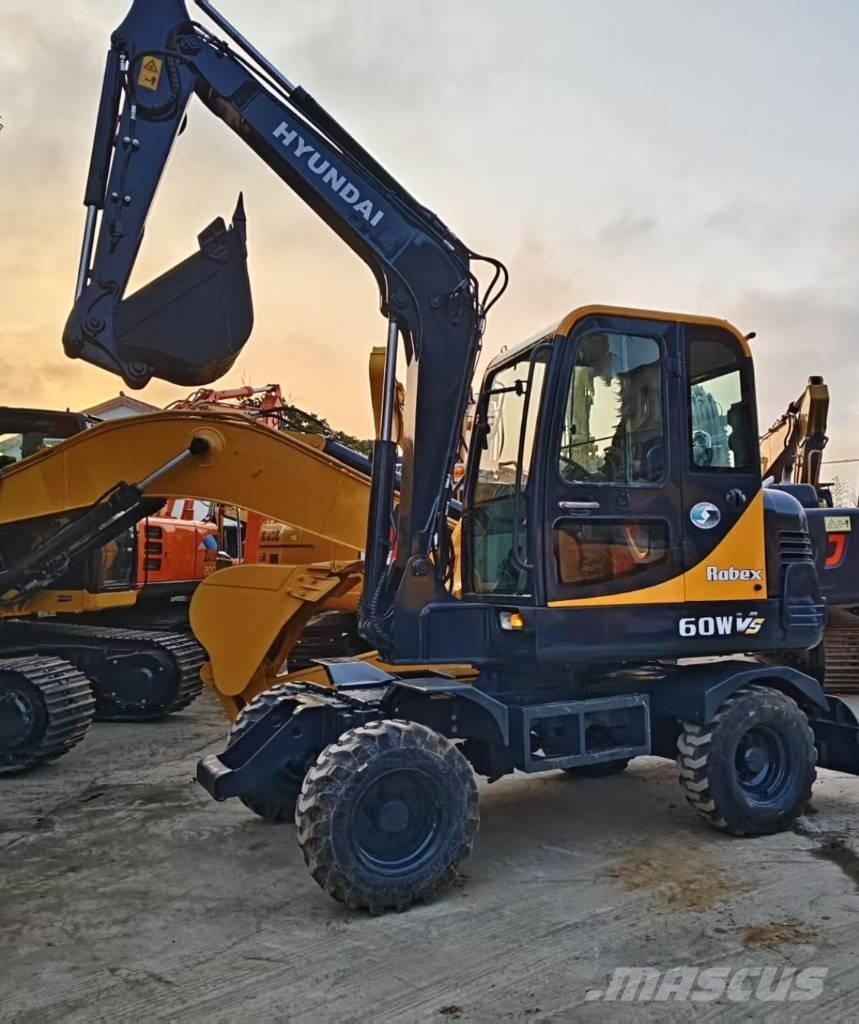 Hyundai R60W Колёсные экскаваторы