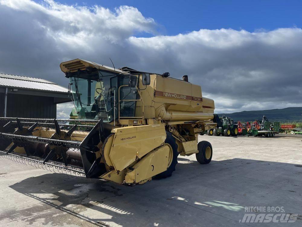 New Holland TX 34 Зерноуборочные комбайны