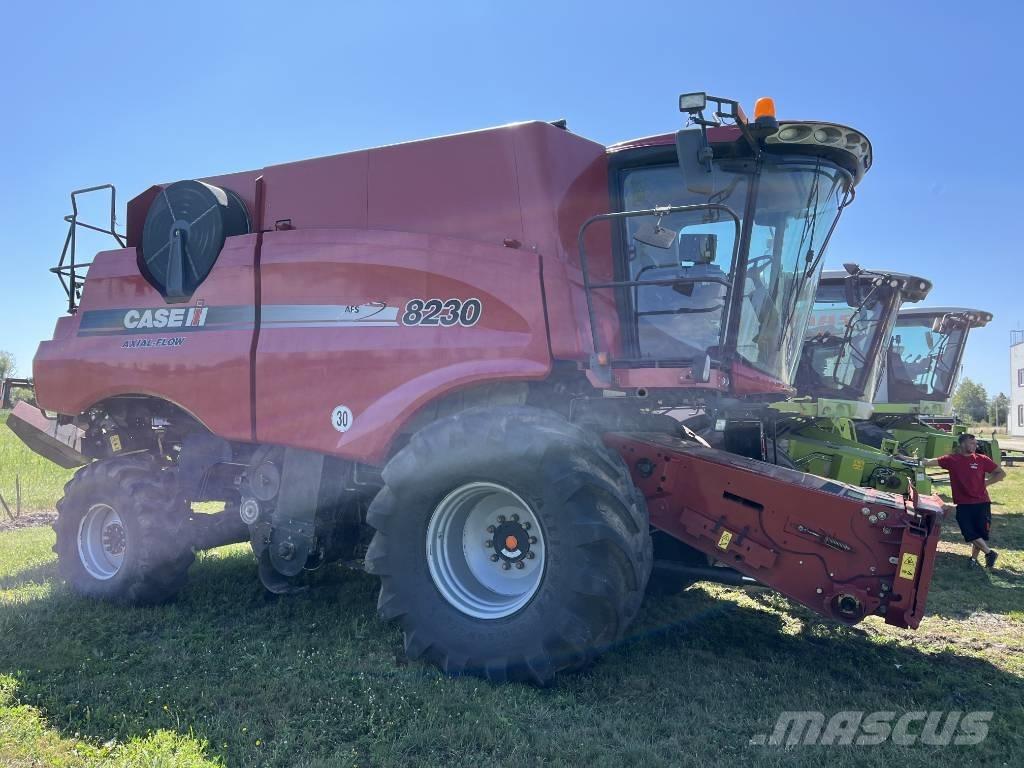 Case IH AF 8230 Зерноуборочные комбайны