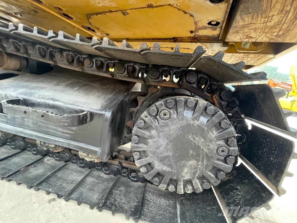 CAT 323 D Гусеничные экскаваторы