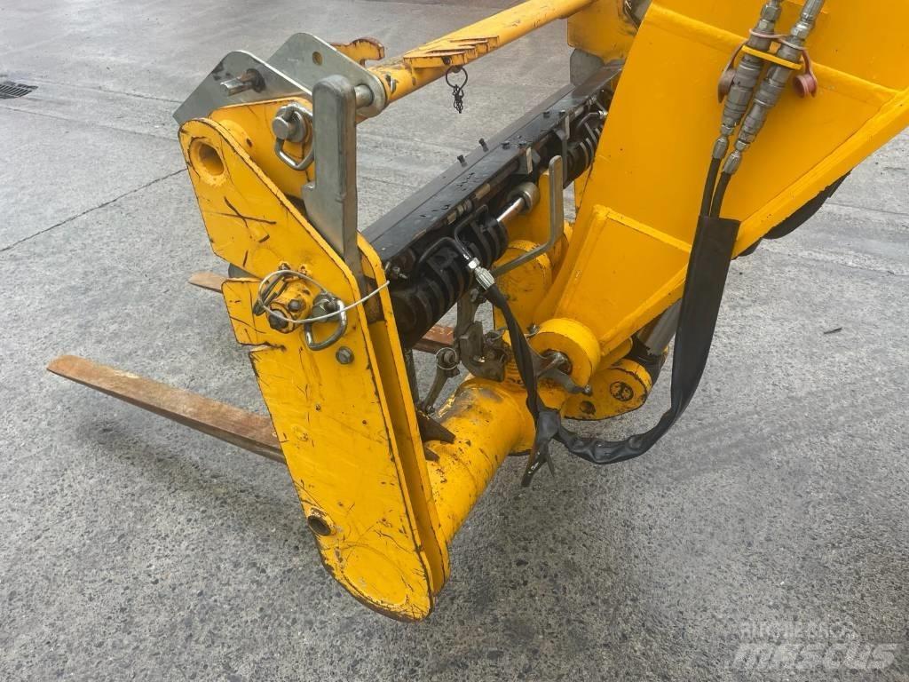 JCB 540-140 Телескопические погрузчики