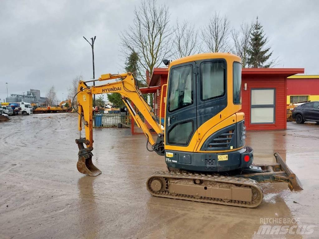 Hyundai R25Z-9AK Мини-экскаваторы