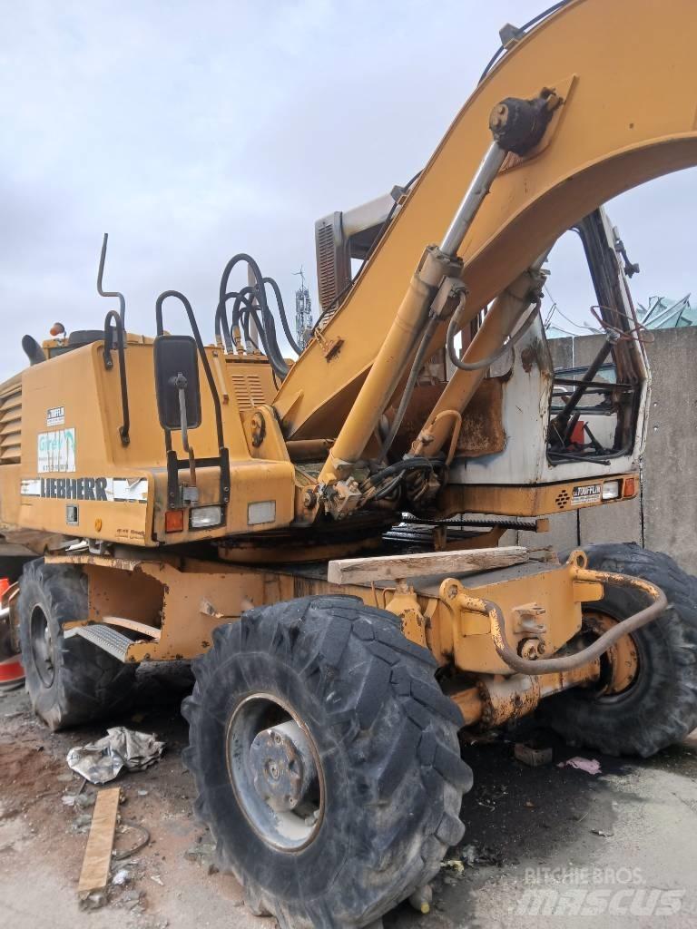 Liebherr A 316 Трансмиссии и КПП