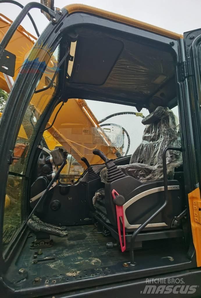 Hyundai R220LC-9S Колёсные экскаваторы