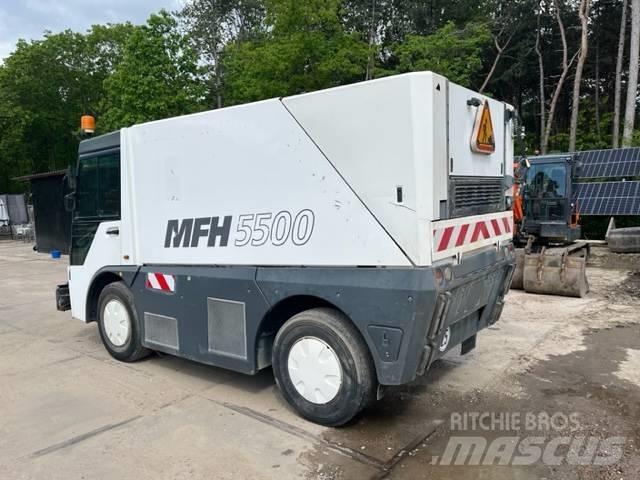 Schmidt MFH 5500 Вакуумные уборочные машины