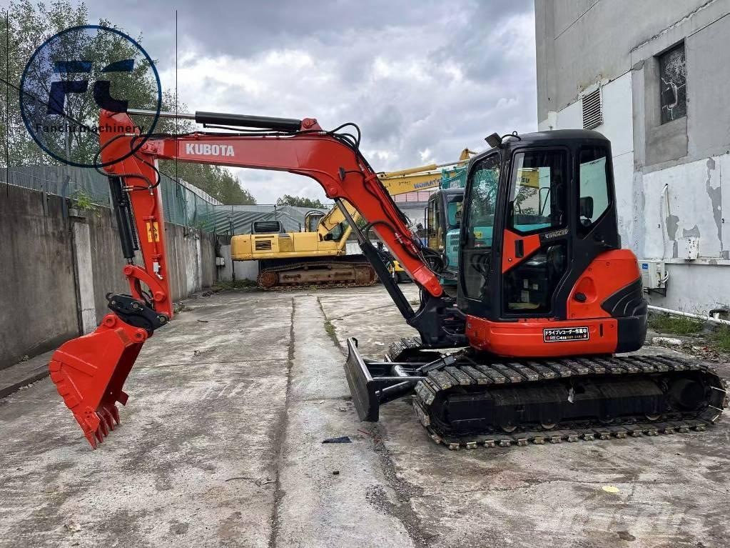 Kubota U 55-4 Гусеничные экскаваторы