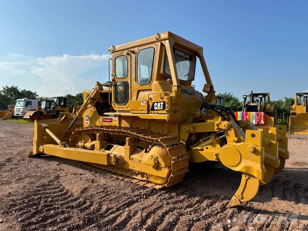 CAT D7G Гусеничные бульдозеры