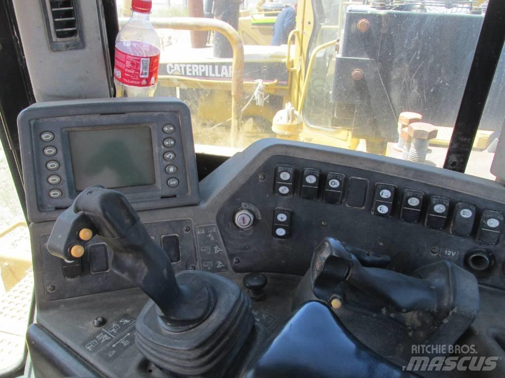 CAT D 9 T Гусеничные бульдозеры