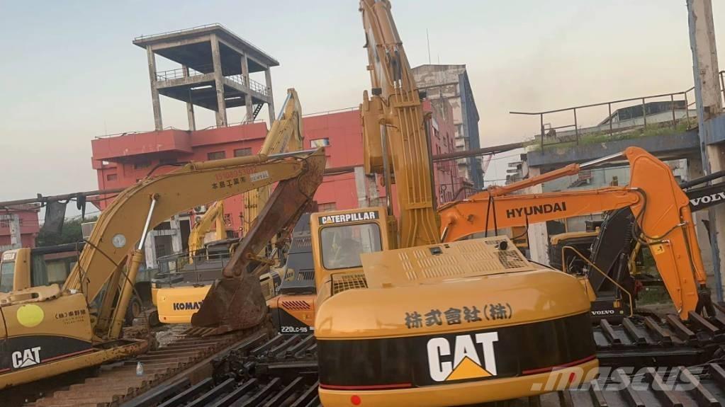 CAT 320 C Экскаваторы-амфибии