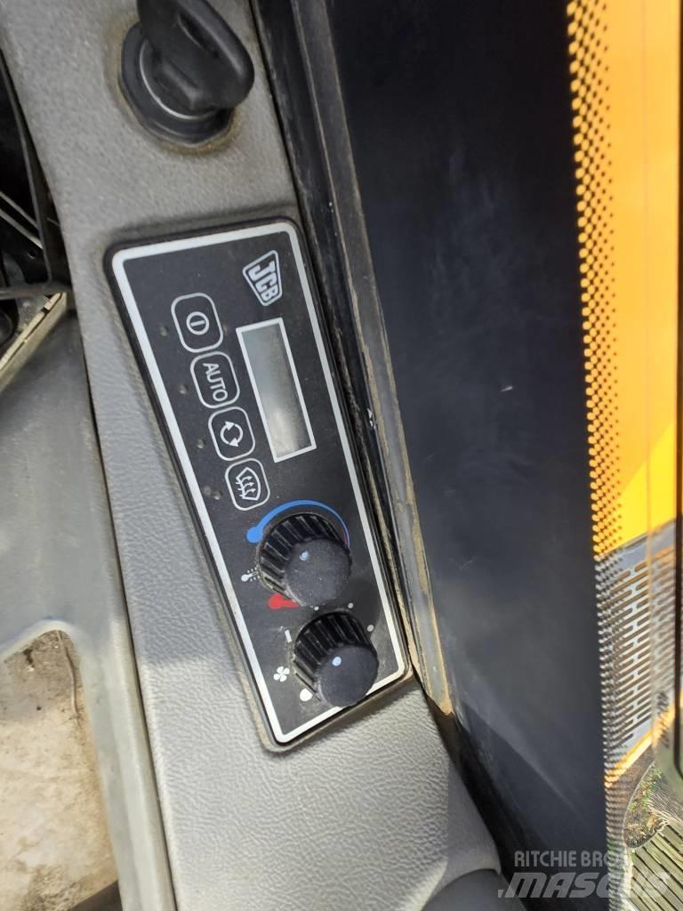 JCB 110 W Hydradig Колёсные экскаваторы