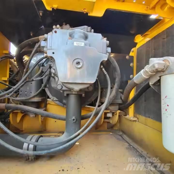 Komatsu PC360 Гусеничные экскаваторы
