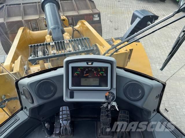 CAT 966 M Фронтальные погрузчики