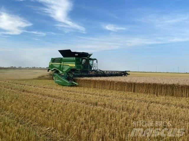 John Deere X9-1100 Зерноуборочные комбайны