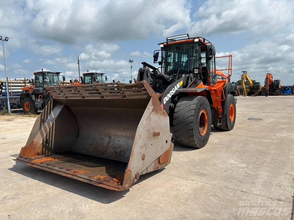Doosan DL 300-5 Фронтальные погрузчики