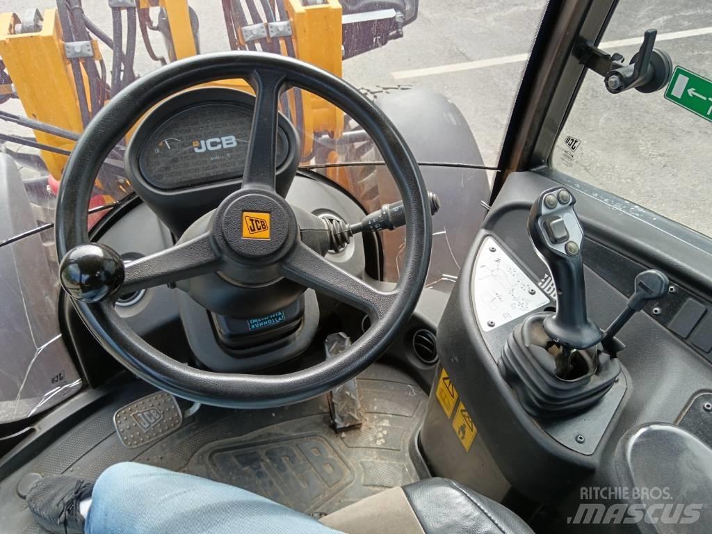 JCB 406 Фронтальные погрузчики