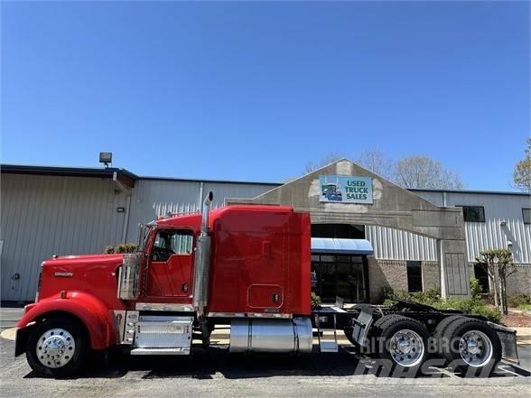 Kenworth W900L Строительная техника - Другие