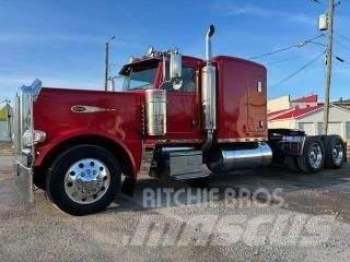 Peterbilt 389 Строительная техника - Другие