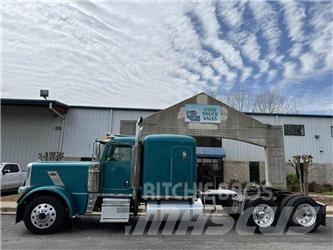 Peterbilt 389 Строительная техника - Другие
