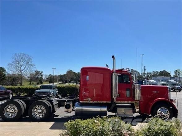 Peterbilt 389 Строительная техника - Другие