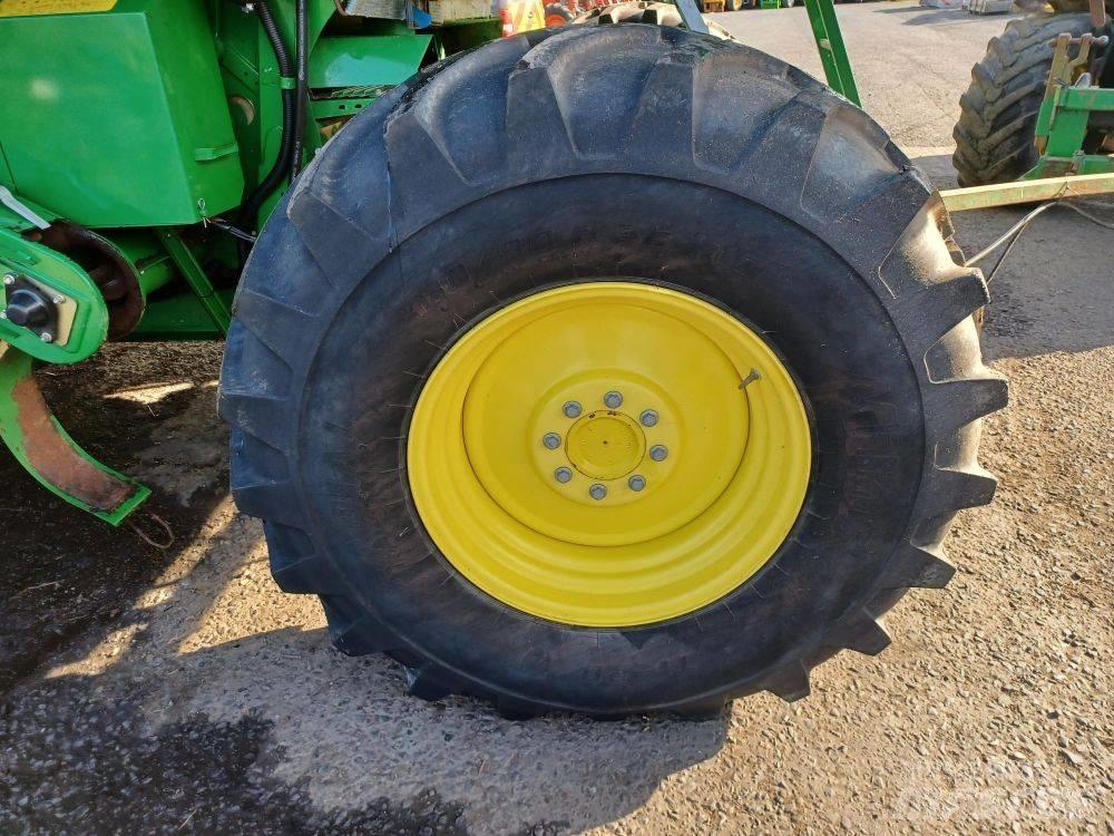 John Deere W 540 Зерноуборочные комбайны