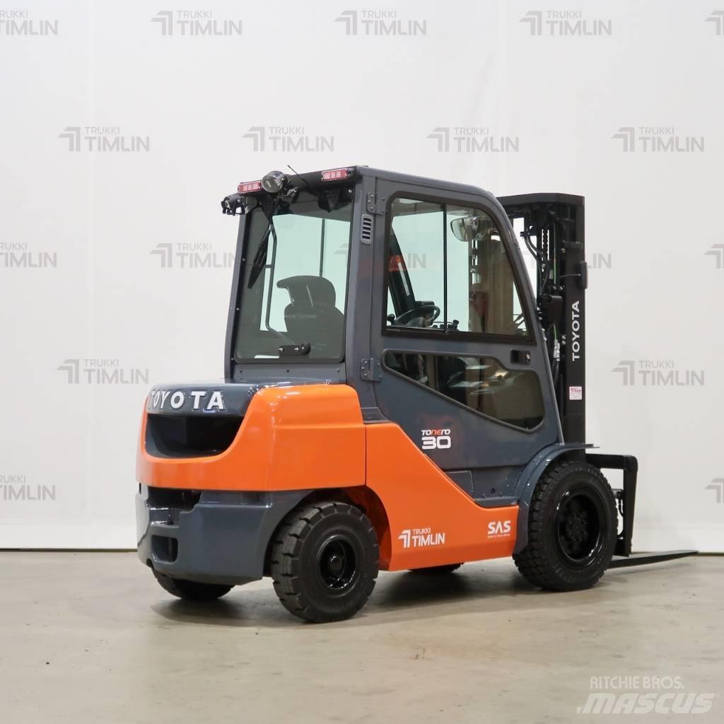 Toyota 02-8FDF30 Дизельные погрузчики